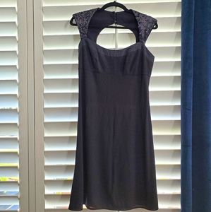 Badgley Mischka dress. Size 6. NWT.